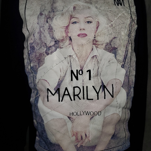 Marilyn Monroe Sweatshirt - Picture 8 of 10